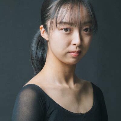 Rion Kikuchi is a performer, dance educator, and researcher.